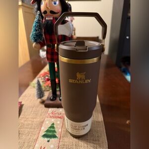 STANLEY QUENCHER PROTOUR FLIP STRAW TUMBLER, 30OZ- ESPRESSO GOLD